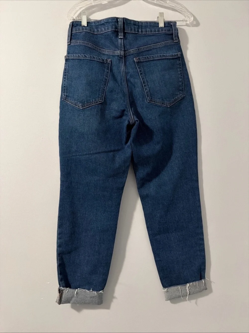 The Old Navy High Rise O.G. Straight Secret Slim Pockets in size 6/28 - Picture 6 of 9
